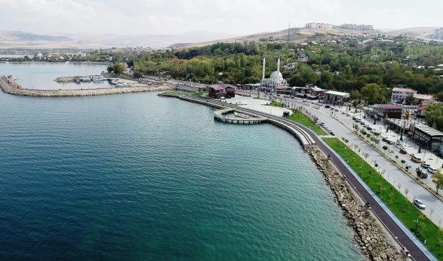 Türkiyənin incisi adlandırılan, dünyanın ən qədim şəhəri olan Van