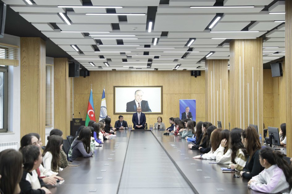 Bakı Dövlət Universitetində “Heydər Əliyev mühazirələri” layihəsi davam edir