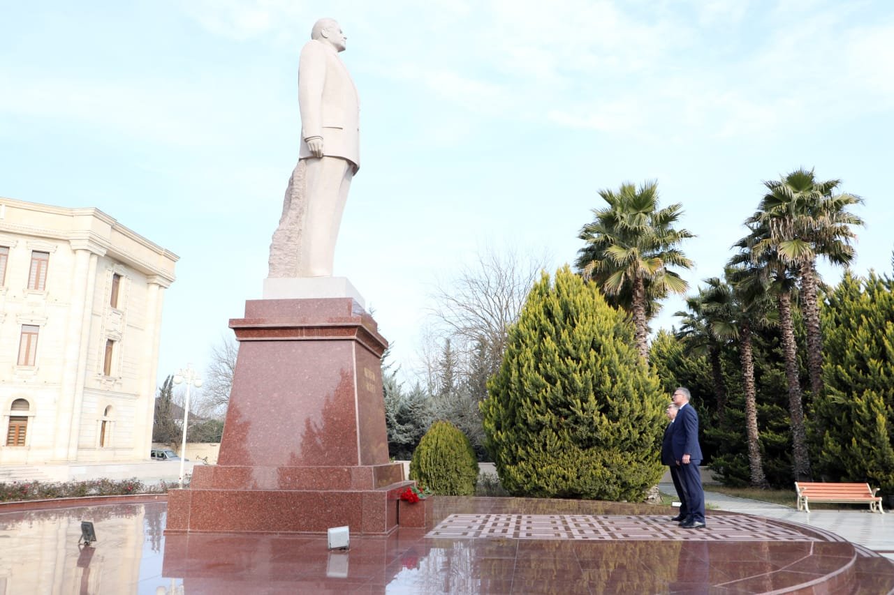 "Azəriqaz" İB-nin baş direktorunun ilin ilk vətəndaş qəbulu Salyan rayonunda baş tutdu