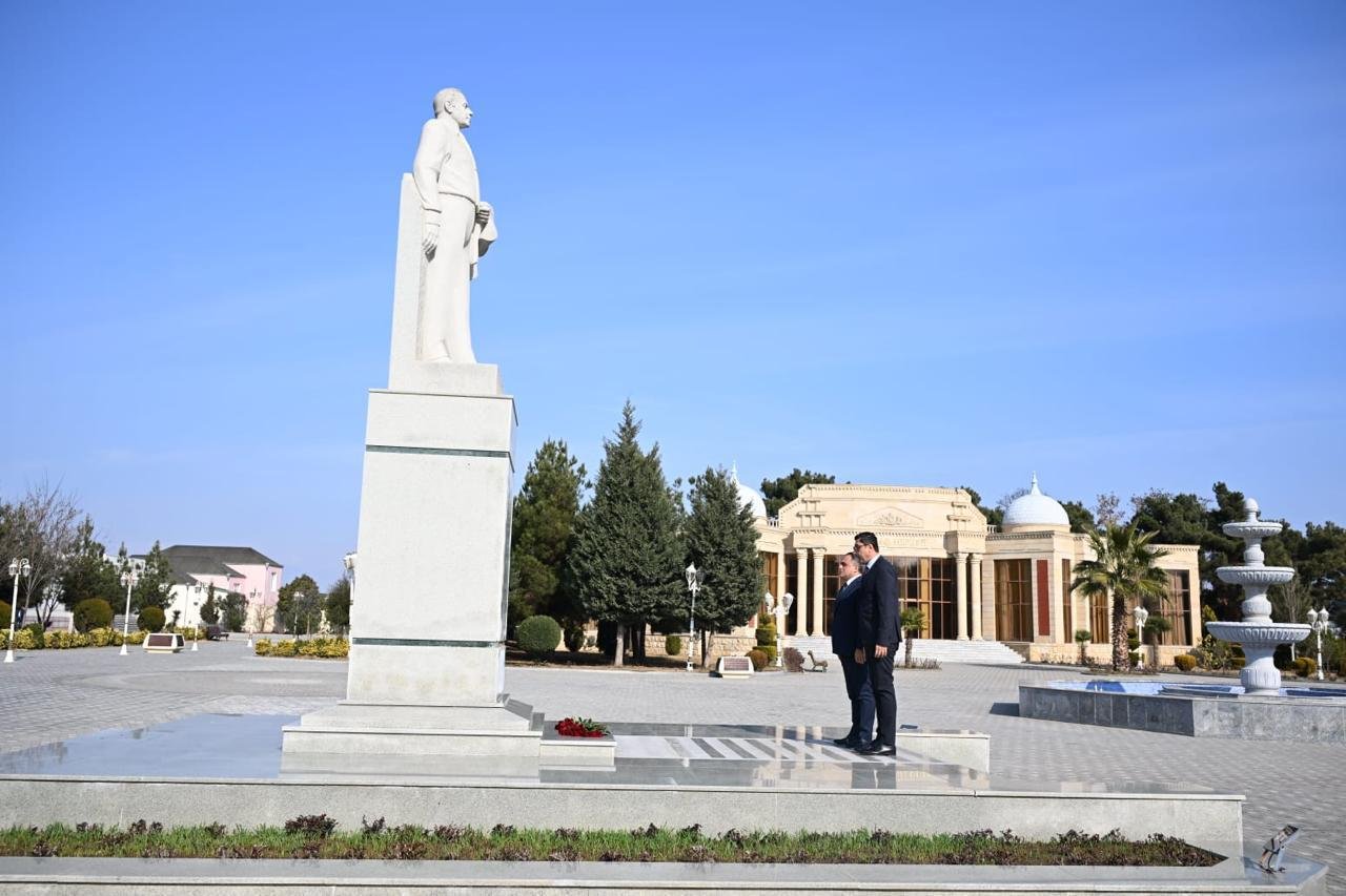 Fərid Qayıbov Naftalan şəhər, Xocalı və Goranboy rayon sakinlərini qəbul edib