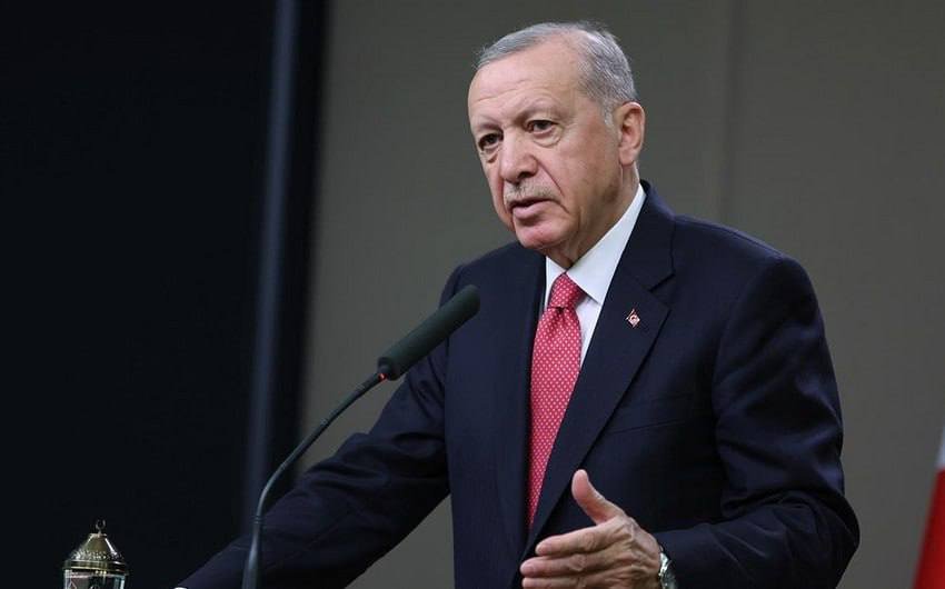 Türkiyə Prezidenti Rəcəb Tayyib Ərdoğan Xocalı soyqırımının 33-cü ildönümü ilə bağlı faciə qurbanlarının xatirəsini yad edib