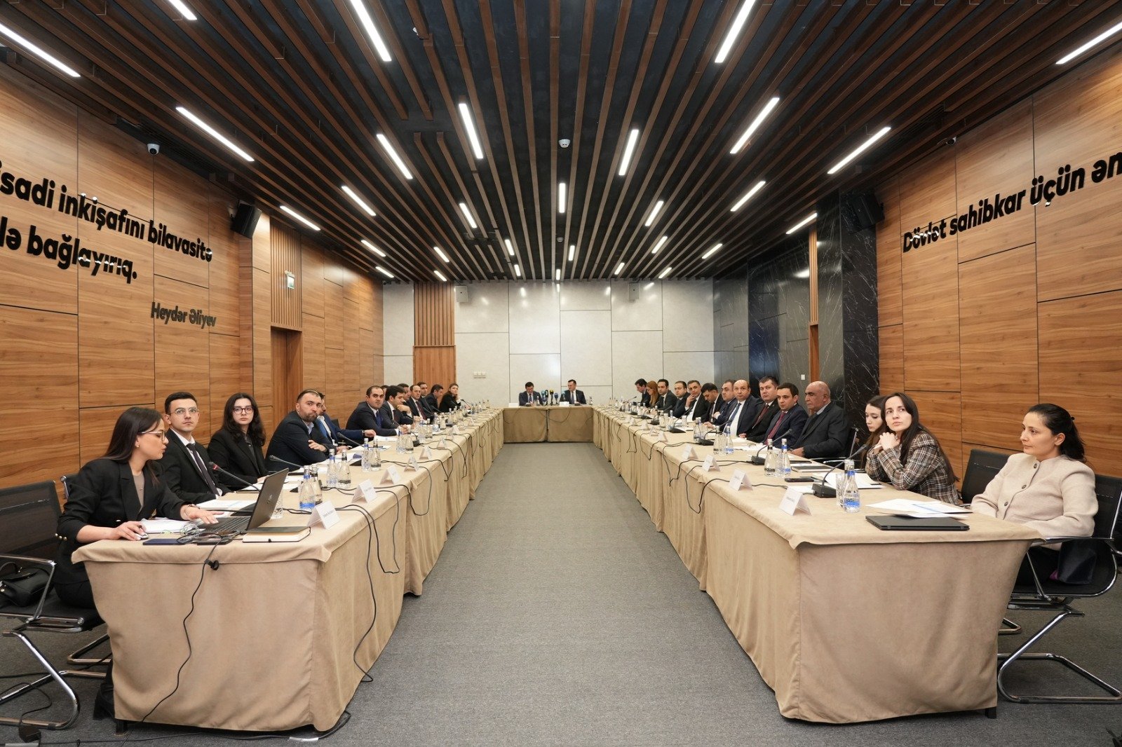 Mübahisələrin həlli, məhkəmə sistemi sahəsində görülmüş işlər və qarşıda duran hədəflər müzakirə edilib