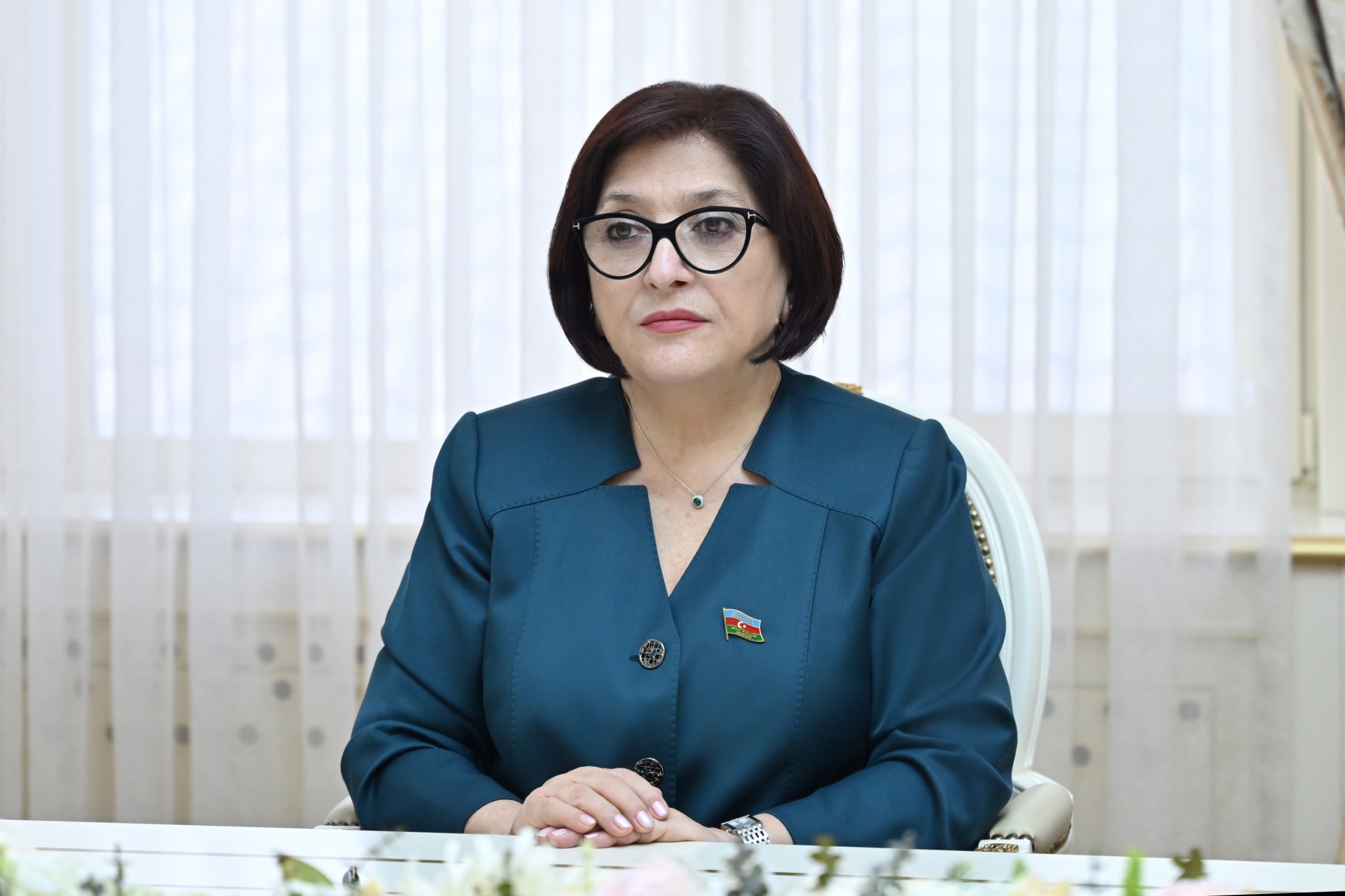 Milli Məclisin sədri Sahibə Qafarova Çin nümayəndə heyəti ilə görüşüb