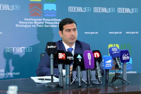 Naxçıvan Muxtar Respublikasının Ekologiya və Təbii Sərvətlər naziri Xanlar Mustafayev mətbuat konfransı keçirib