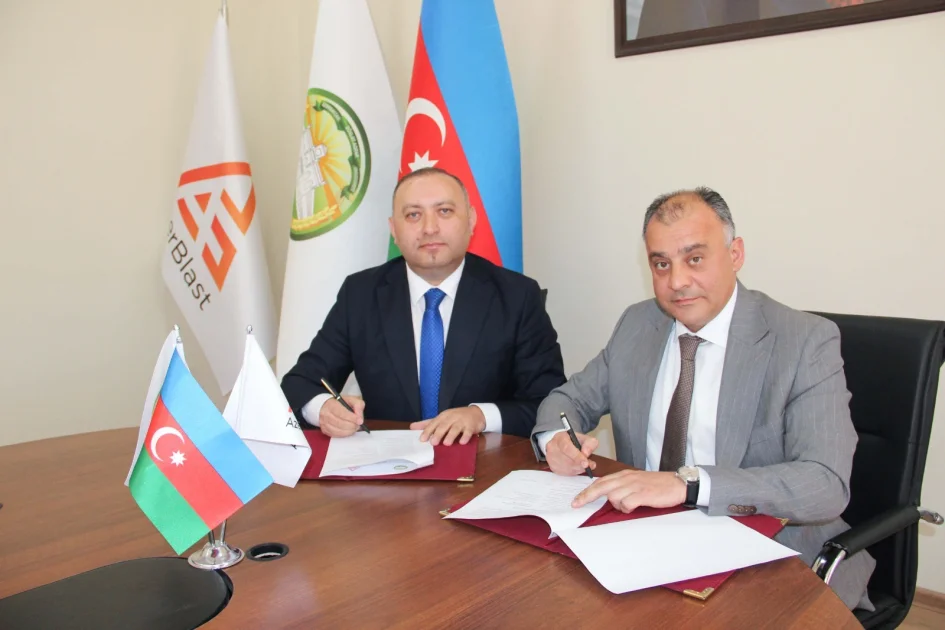 Aqrar Universitet ilə “AzerBlast” MMC arasında əməkdaşlıq memorandumu imzalanıb