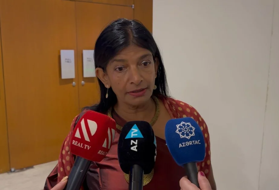 Davika Bissessar: BMT-yə gələ bilməkdən və xalqımızın adından danışmaqdan qürur duyuruq