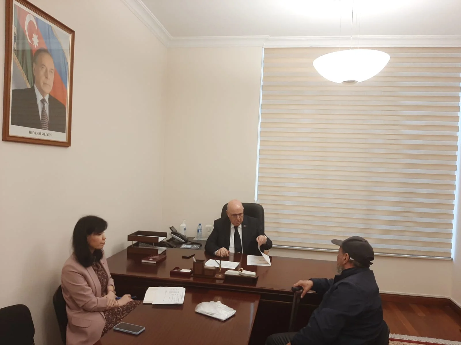 Əhliman Əmiraslanov Milli Məclisdə vətəndaşları qəbul edib
