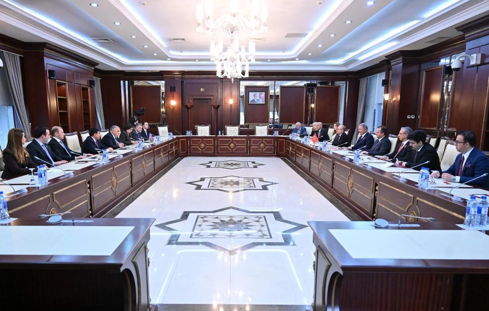 Azərbaycan və Türkiyə parlamentlərinin müdafiə və təhlükəsizlik üzrə komitələri sədrlərinin görüşündə