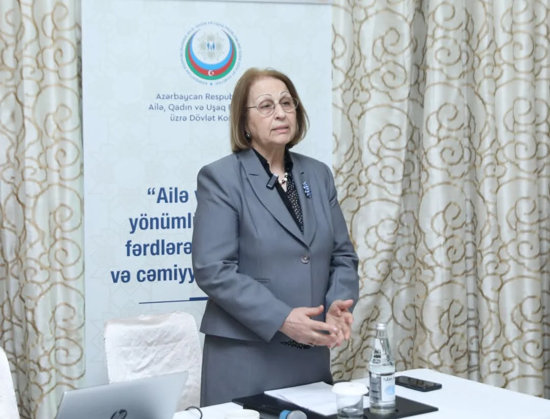 Ailə, Qadın və Uşaq Problemləri üzrə Dövlət Komitəsinin təşkilatçılığı ilə “Ailə və gender yönümlü siyasətlər: fərdlərə, təşkilatlara və cəmiyyətə faydaları” mövzusunda təlim keçirilir