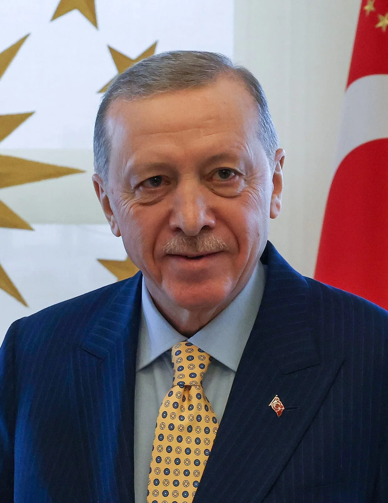Cümhuriyyət Xalq Partiyasının (CHP) sədri Özgür Özəli məhkəməyə verildi