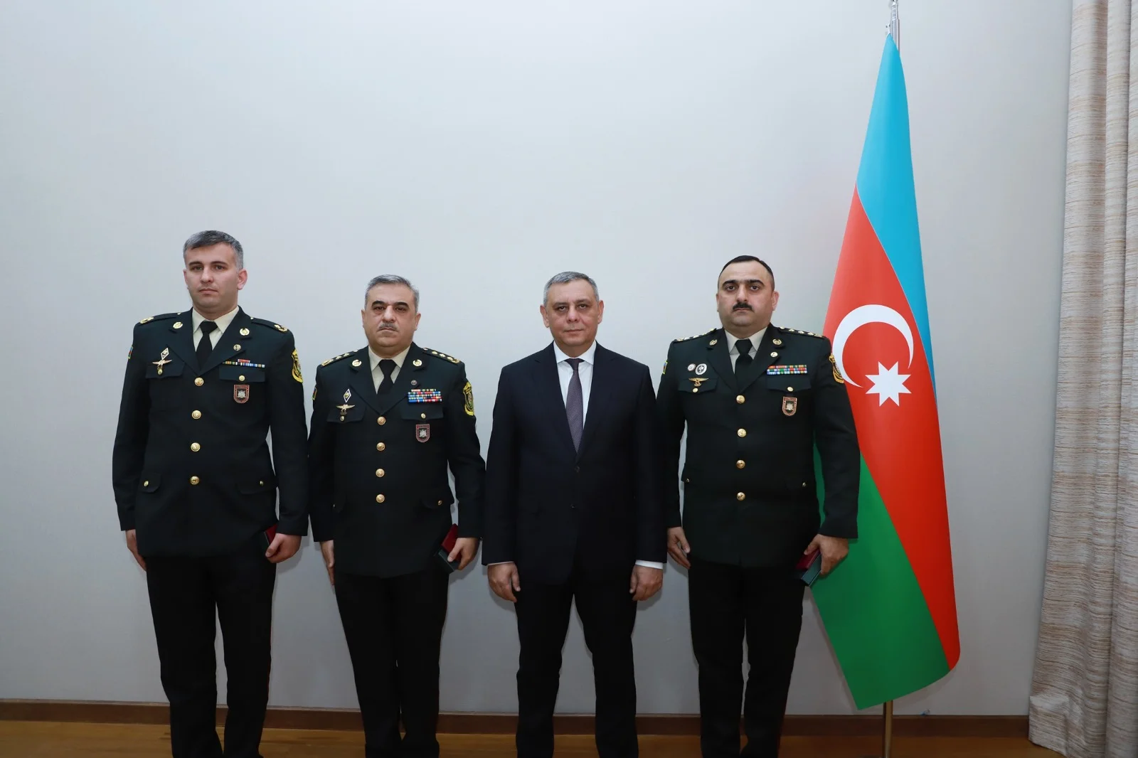 Xidmətin hərbi qulluqçularına medallar təqdim edildi