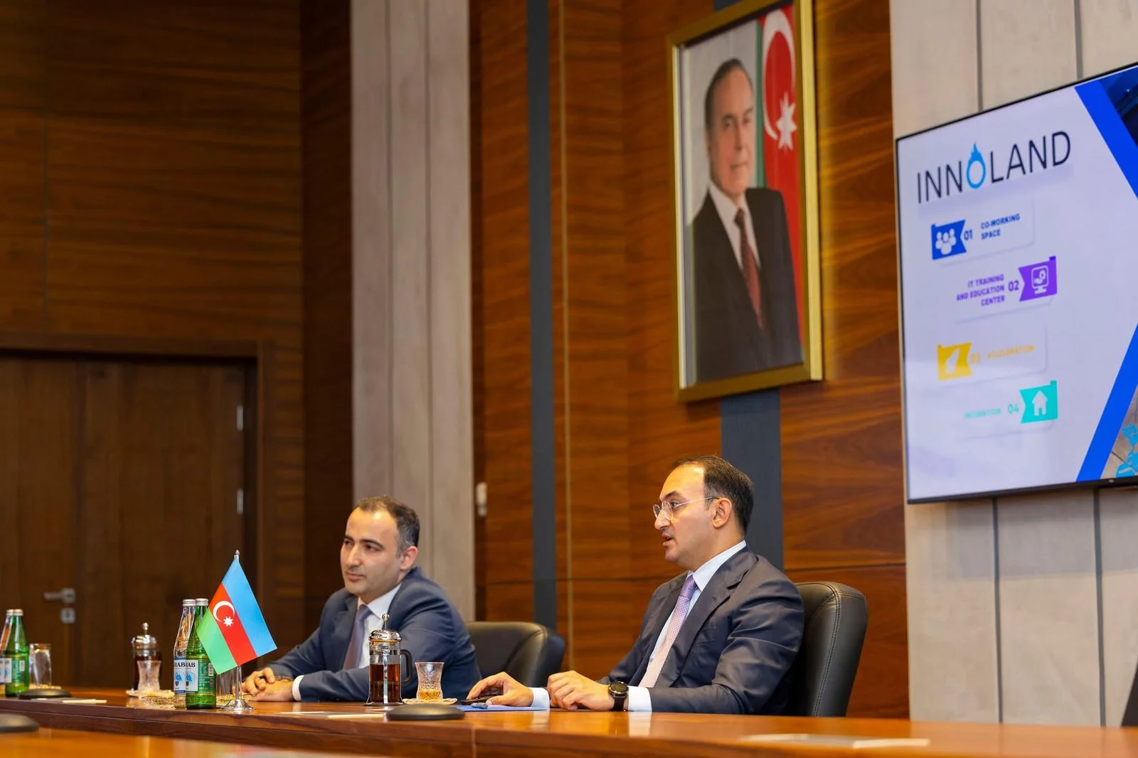 Venesuela səfiri “ASAN xidmət”də