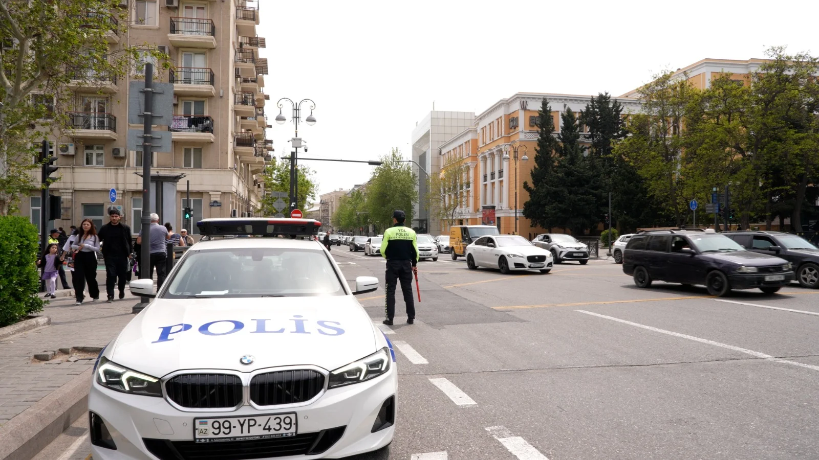 Avtobus zolağına daxil olan sürücülərə xəbərdarlıq