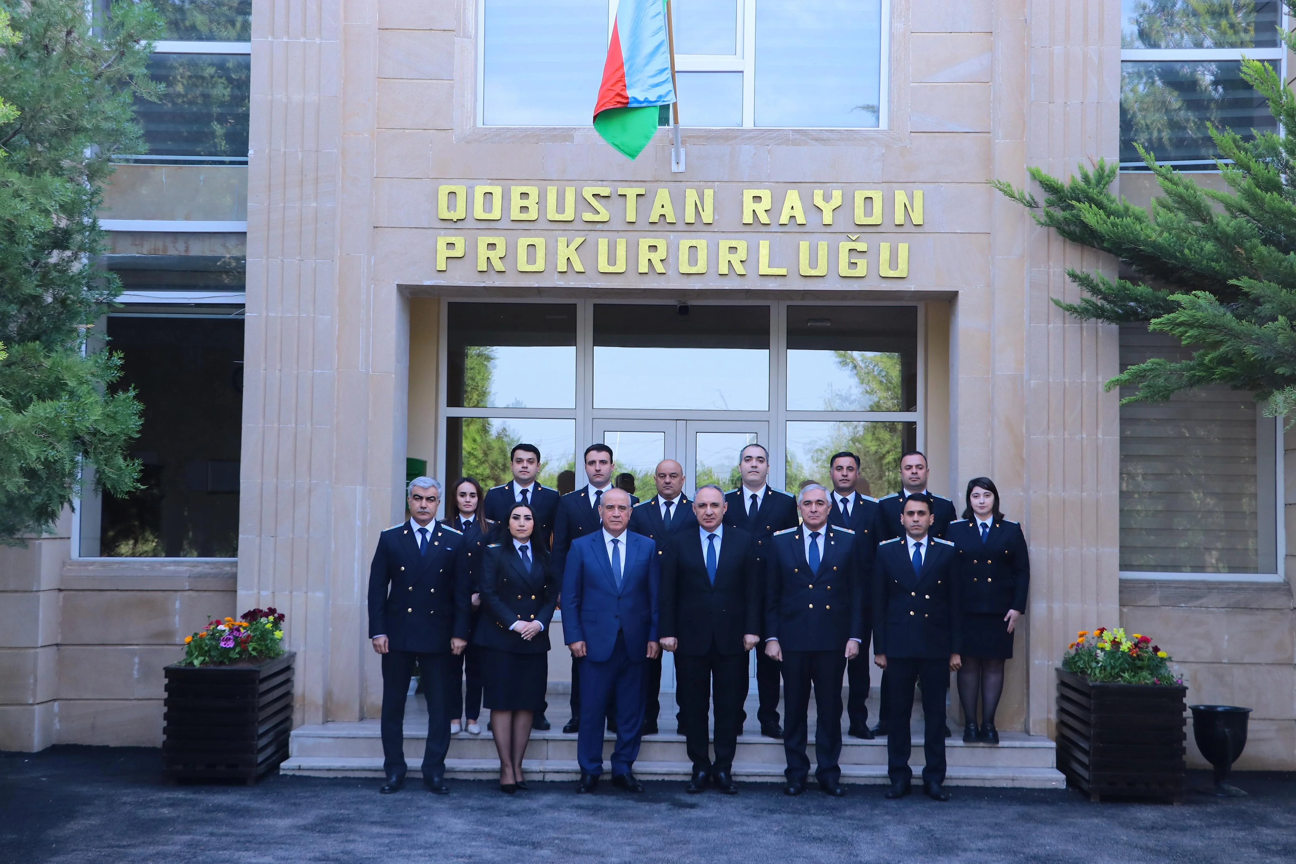Baş prokuror Qobustan rayonunda vətəndaşları qəbul edib