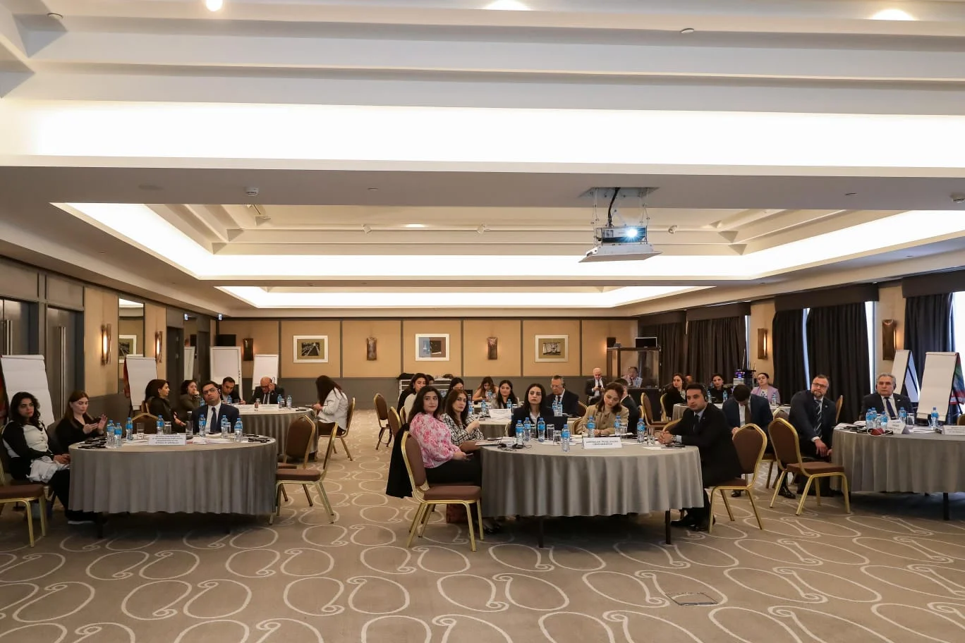 Sosial dialoq institutları üçün özünüqiymətləndirmə metodologiyası”na dair seminar keçirilir