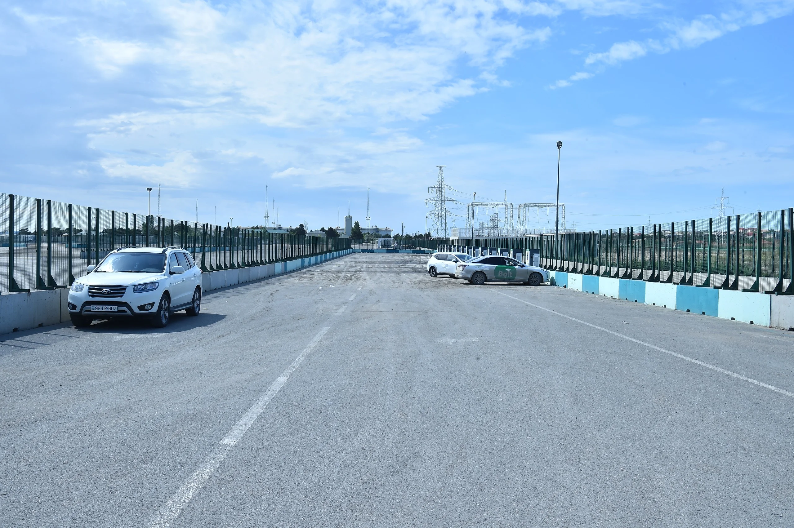 80 kub metrdən çox yağış suyu ərazidən təmizləndi - Foto