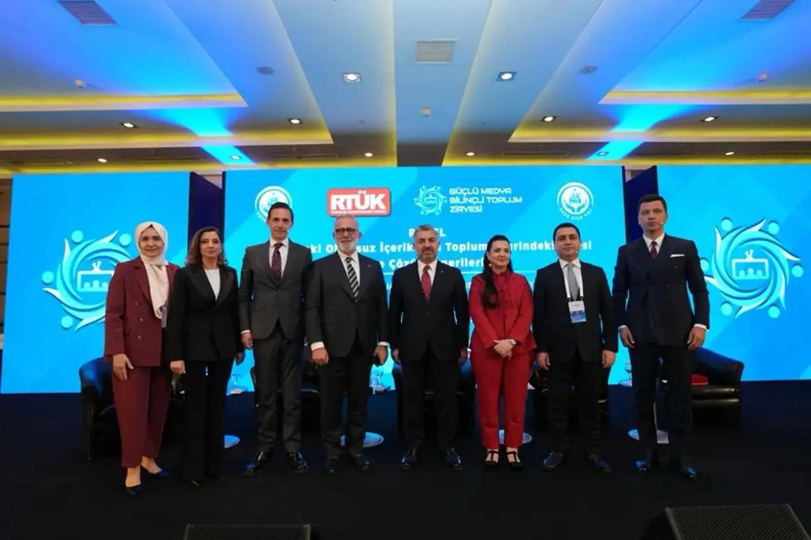 Ankarada Türkiyə Radio və Televiziya Ali Şurasının (RTÜK) təşkilatçılığı ilə Güclü Media" adlı beynəlxalq sammit keçirilib