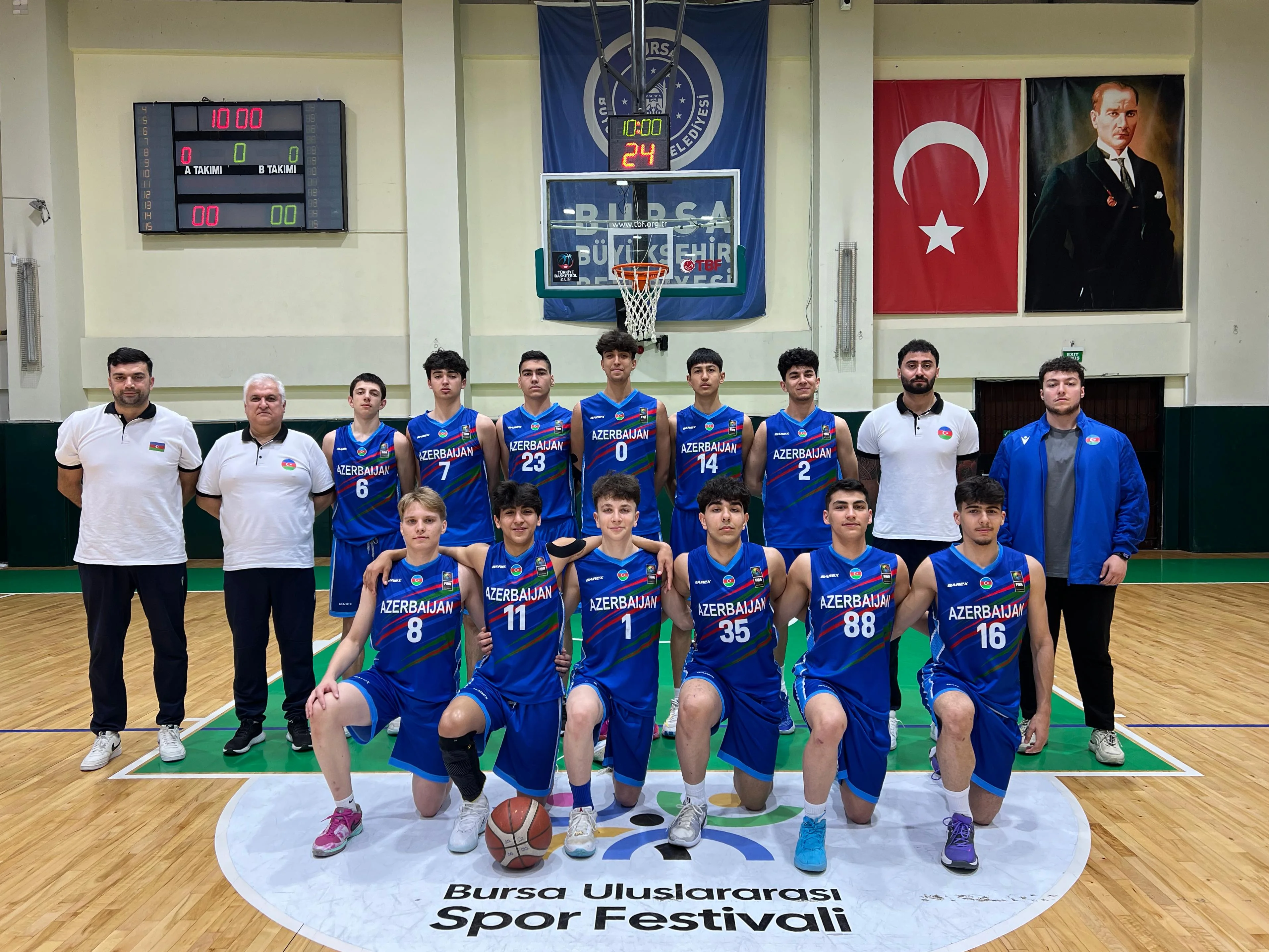 U-16 oğlan millimiz təlim-məşq toplanışının ilk mərhələsini yekunlaşdırıb
