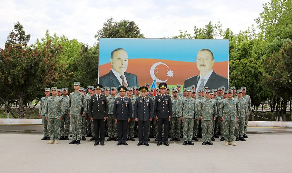 ƏÜO-da növbəti buraxılış mərasimi keçirilib