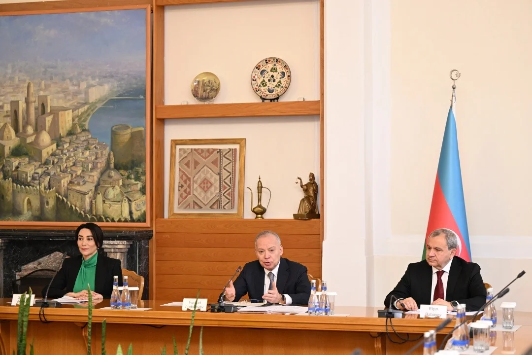 Ombudsman “Konstitusiya və Suverenlik - hüquqi dövlətin mühüm amilləri” mövzusunda elmi-praktiki konfransda iştirak edib