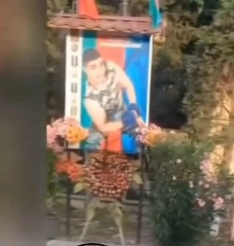Sosial şəbəkələrdə şəhid ailəsi üzvünün digər vətəndaşla mübahisə etdiyinə dair görüntülər yayılıb
