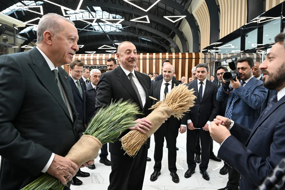 Azərbaycan və Türkiyə prezidentləri İlham Əliyevlə Rəcəb Tayyib Ərdoğan açılış mərasimində iştirak ediblər