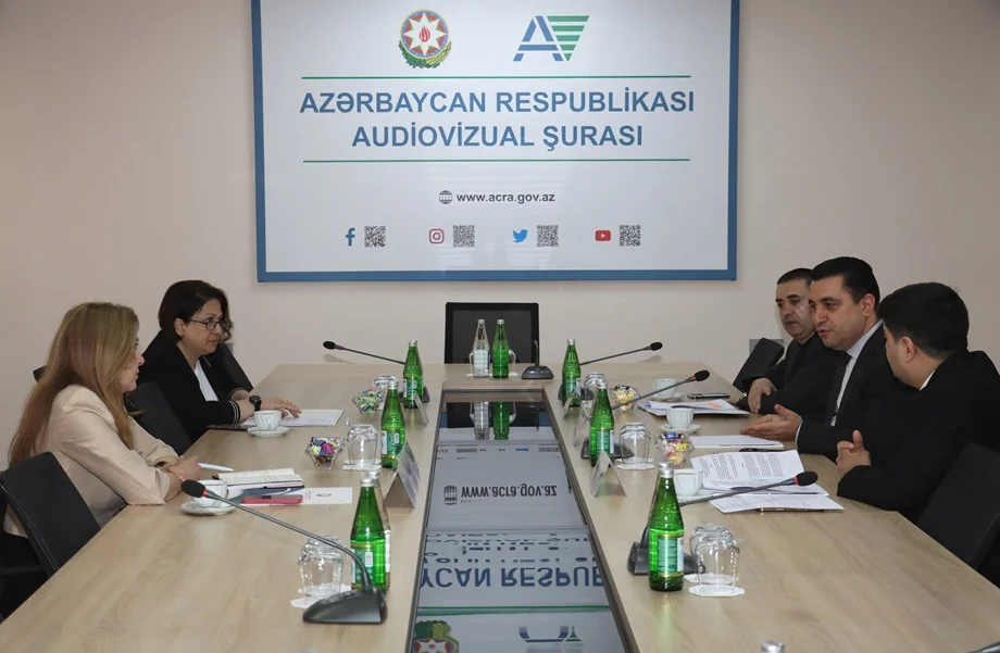 Audiovizual Şurada dövlət büdəcəsindən maliyyələşən ümumölkə yerüstü televiziya yayımçılarının nümayəndələri ilə görüş keçirilib