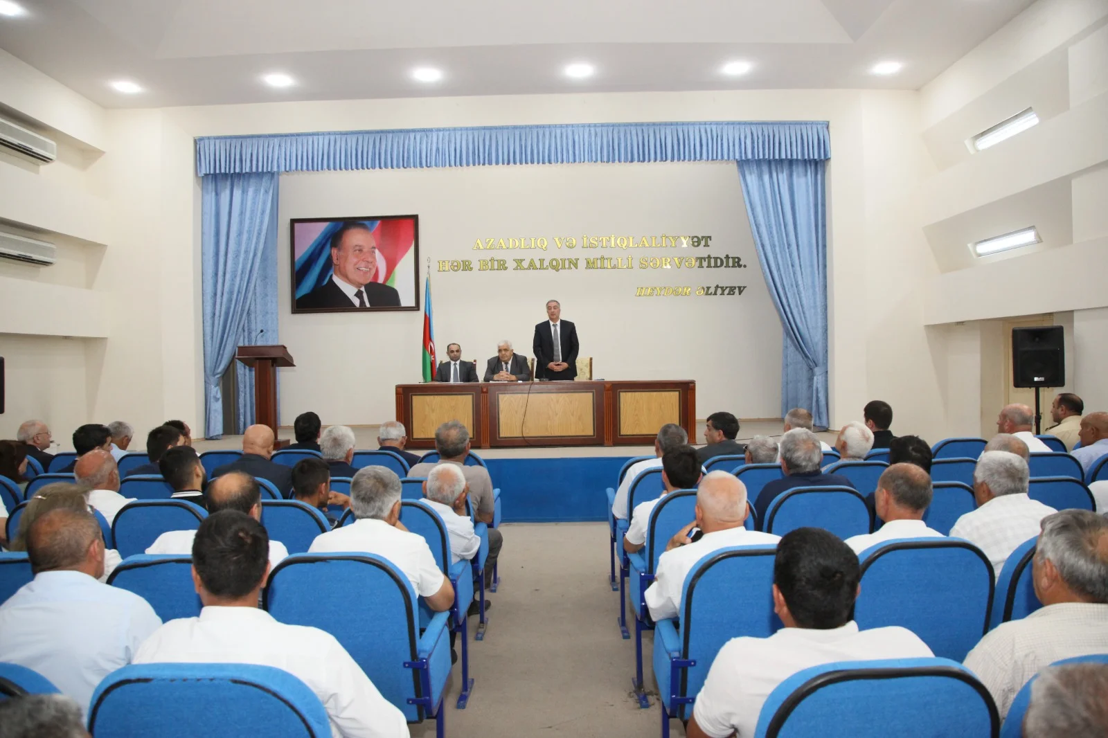 Bərdədə respublikada taxıl biçini prosesinin mütəşəkkil təşkilinə həsr olunmuş regional müşavirə keçirilib