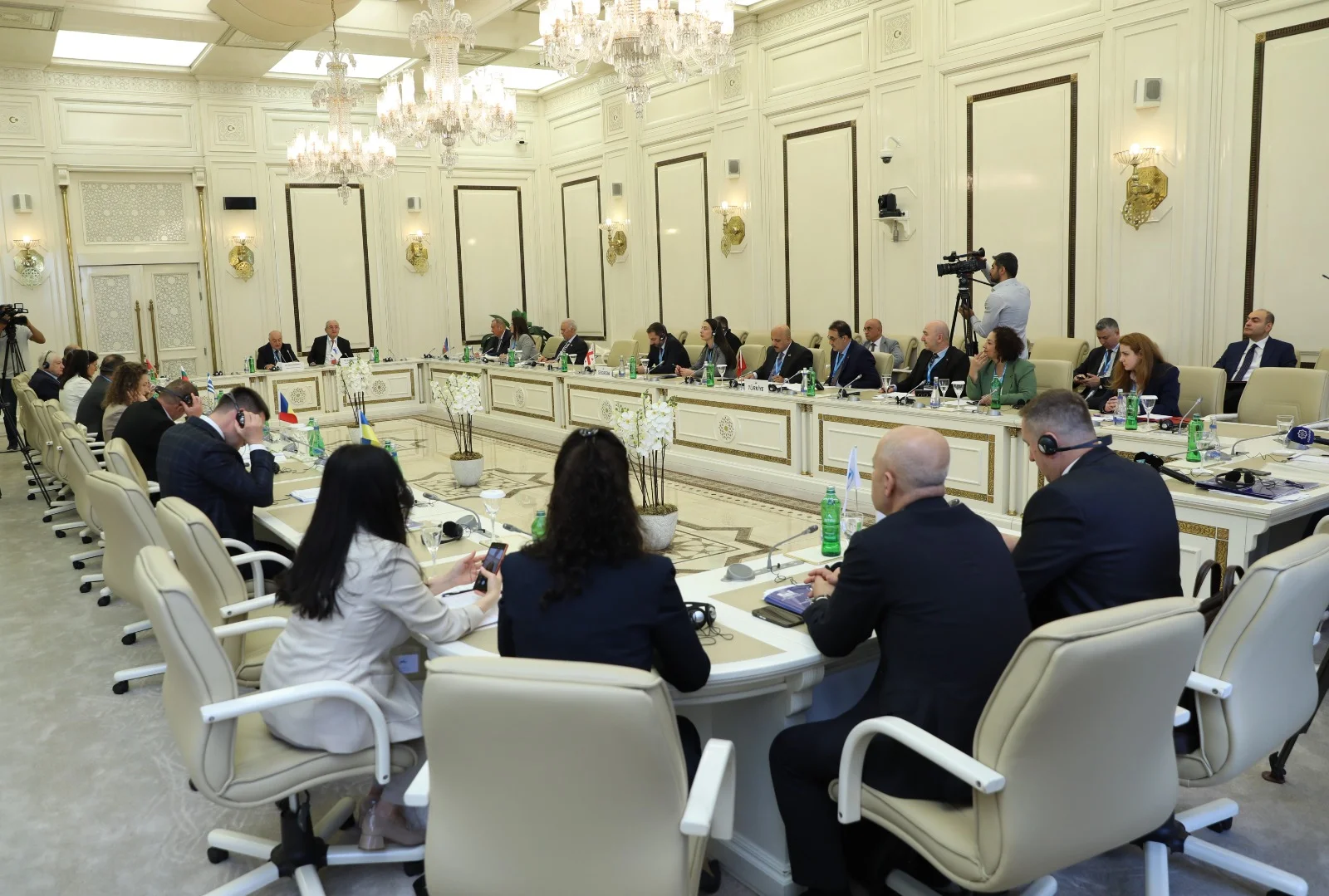 QDİƏT PA-nın Sosial və humanitar siyasət komitəsində