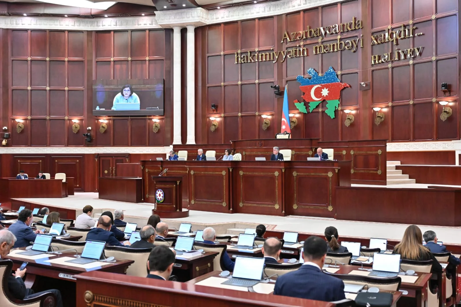 Milli Məclisin iclasında