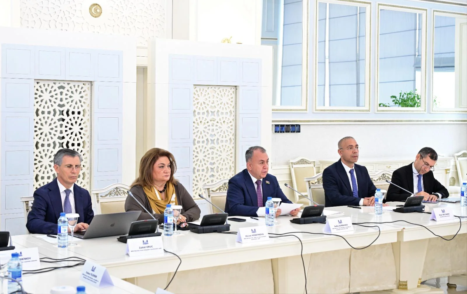Milli Məclisdə "İstilik təchizatı haqqında" qanun layihəsi ilə bağlı dinləmə keçirilib