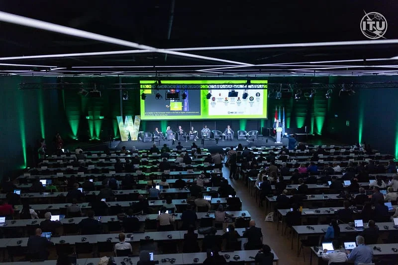 Rəşad Nəbiyev “İnformasiya Cəmiyyəti üzrə Ümumdünya Sammiti (WSIS)+20 Yüksək Səviyyəli Tədbir 2025” çərçivəsində nazirlərin dəyirmi masasında iştirak edib