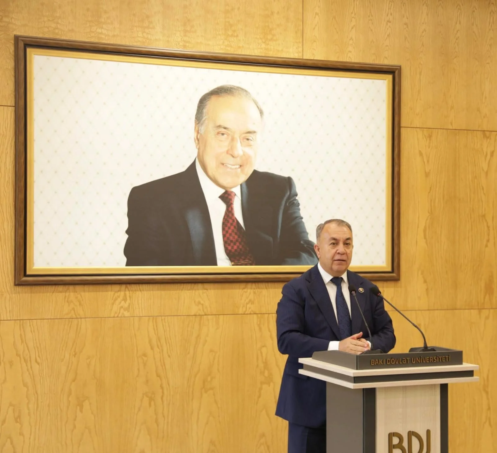 Zamana Sığmayan Liderlik: Heydər Əliyevdən İlham Əliyevə Uzanan Siyasi Fəlsəfə