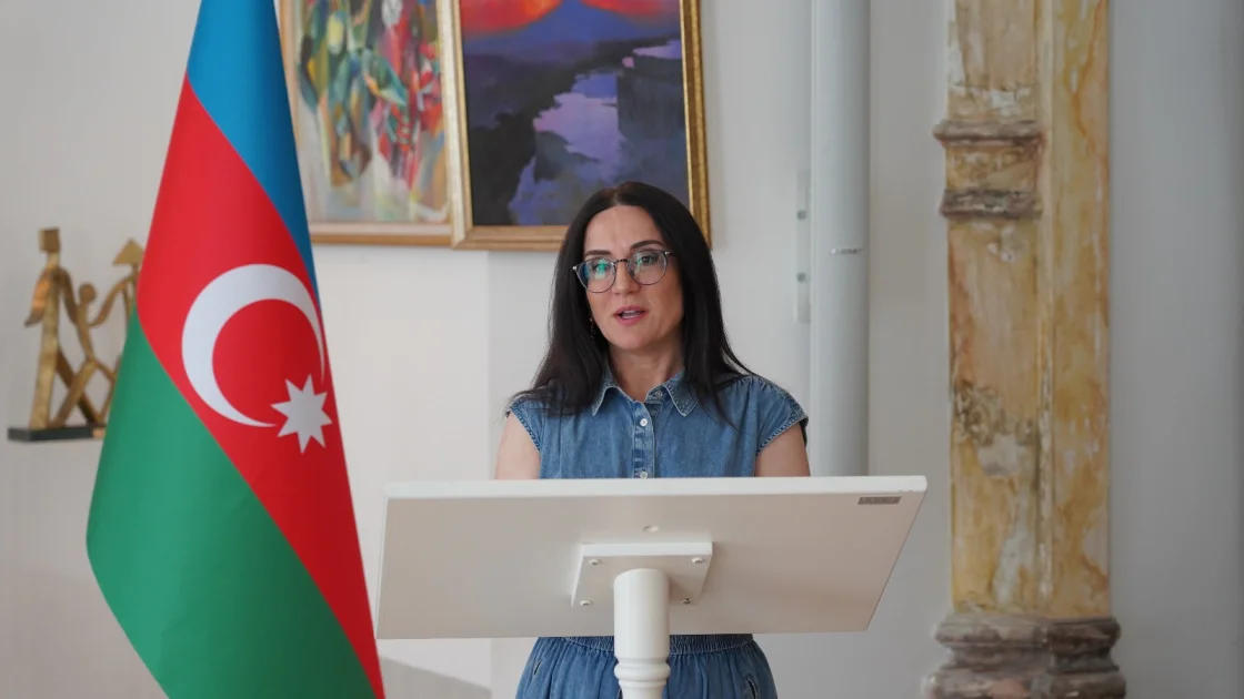 “Əmanətə sədaqət” yay düşərgəsinin iştirakçıları Vyanada Azərbaycan Mədəniyyət Mərkəzi ilə tanış olublar