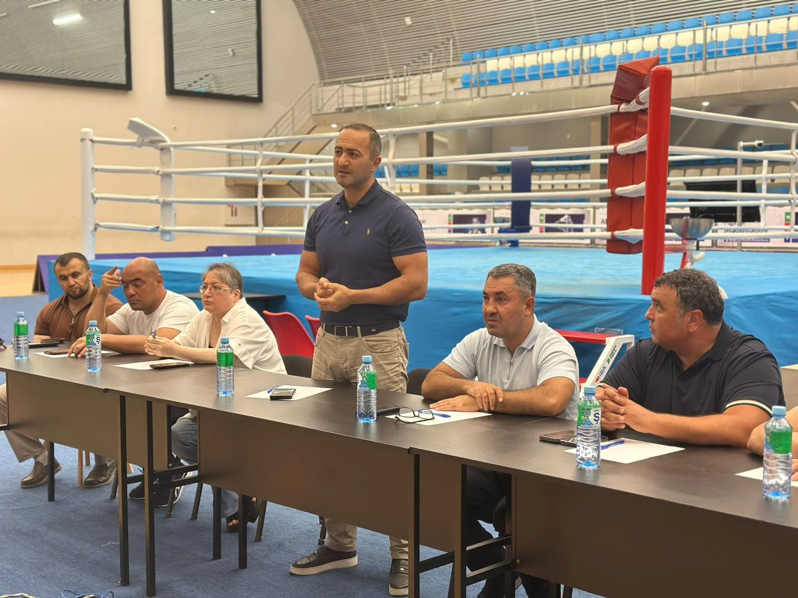 Azərbaycan Boks Federasiyasının rəsmiləri milli komandaların məşqçilər heyəti və hakimlərlə görüşüb