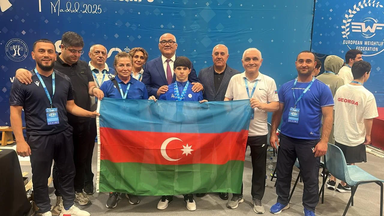 Azərbaycan komandası Avropa birinciliyində 3-cü oldu