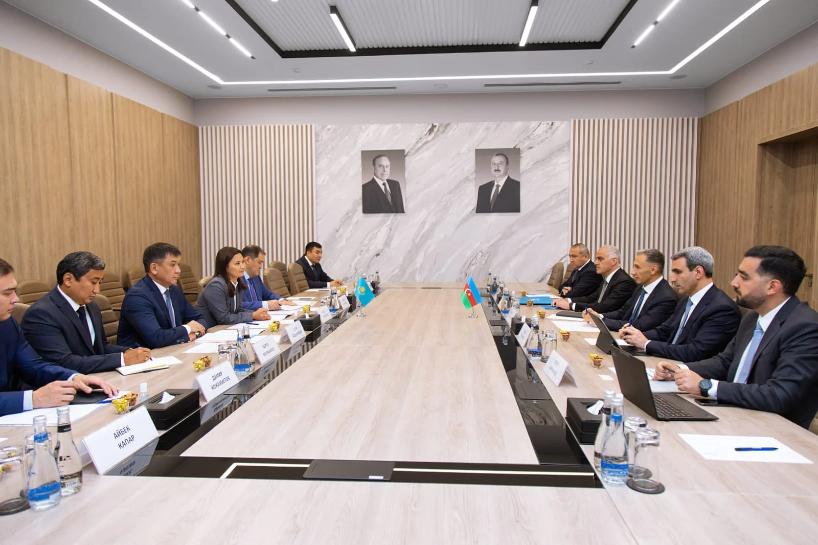 Nazir Rəşad Nəbiyev Qazaxıstan Prezidentinin müşaviri və "Qazaxıstan Dəmir Yolları" Milli Şirkətinin İdarə heyətinin sədri ilə görüşüb