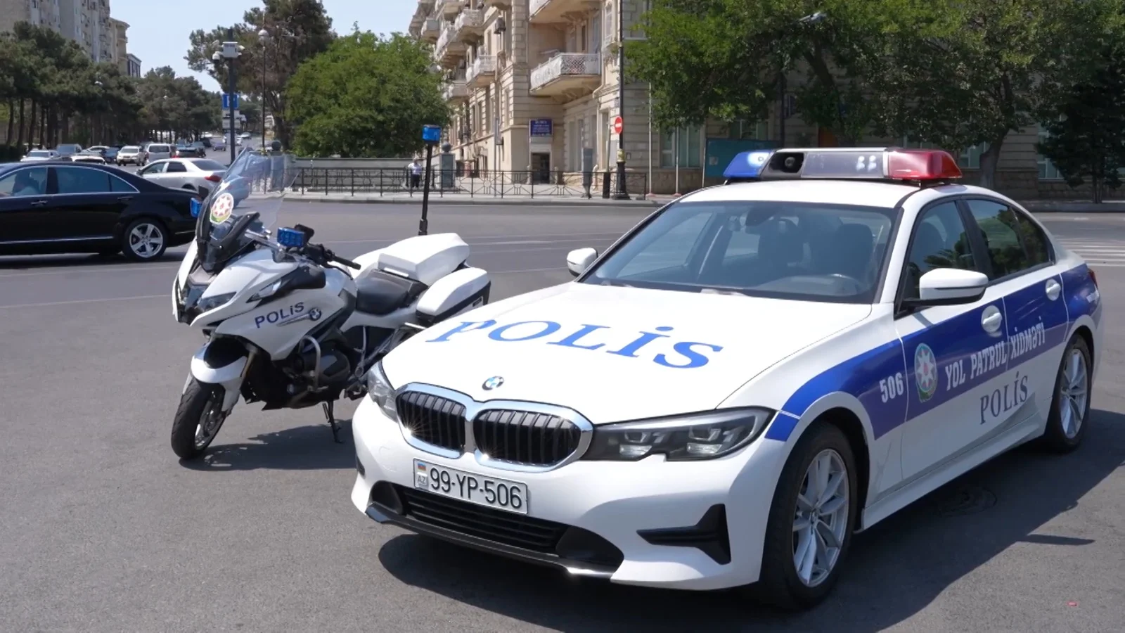 Polis ikitəkərli nəqliyyat sürücüləri ilə maarifləndirmə tədbirlərini davam etdirir