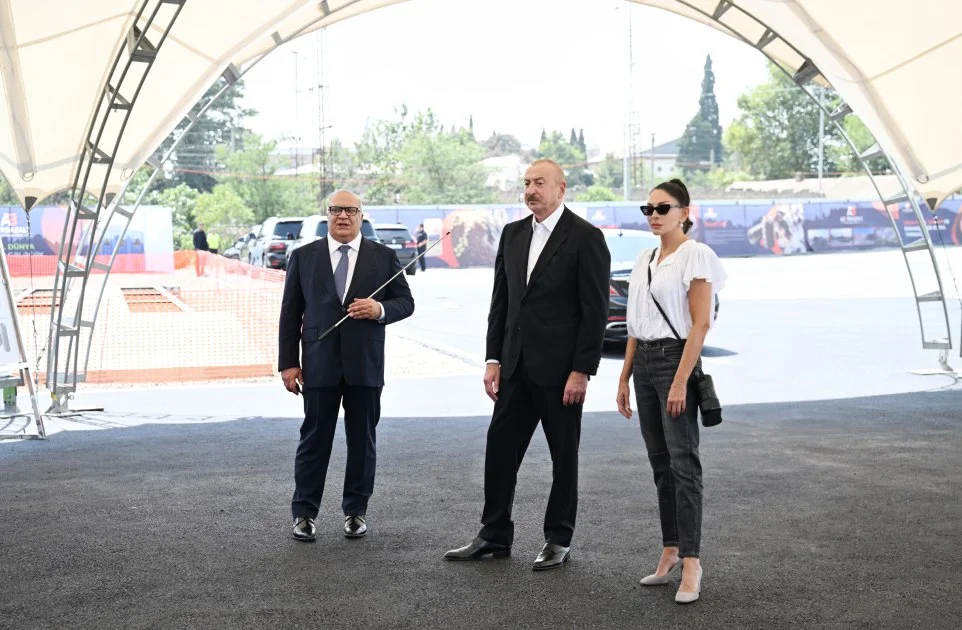İlham Əliyev və birinci xanım Mehriban Əliyeva Gәncә Memorial Kompleksində görülən işlərlə tanış olublar