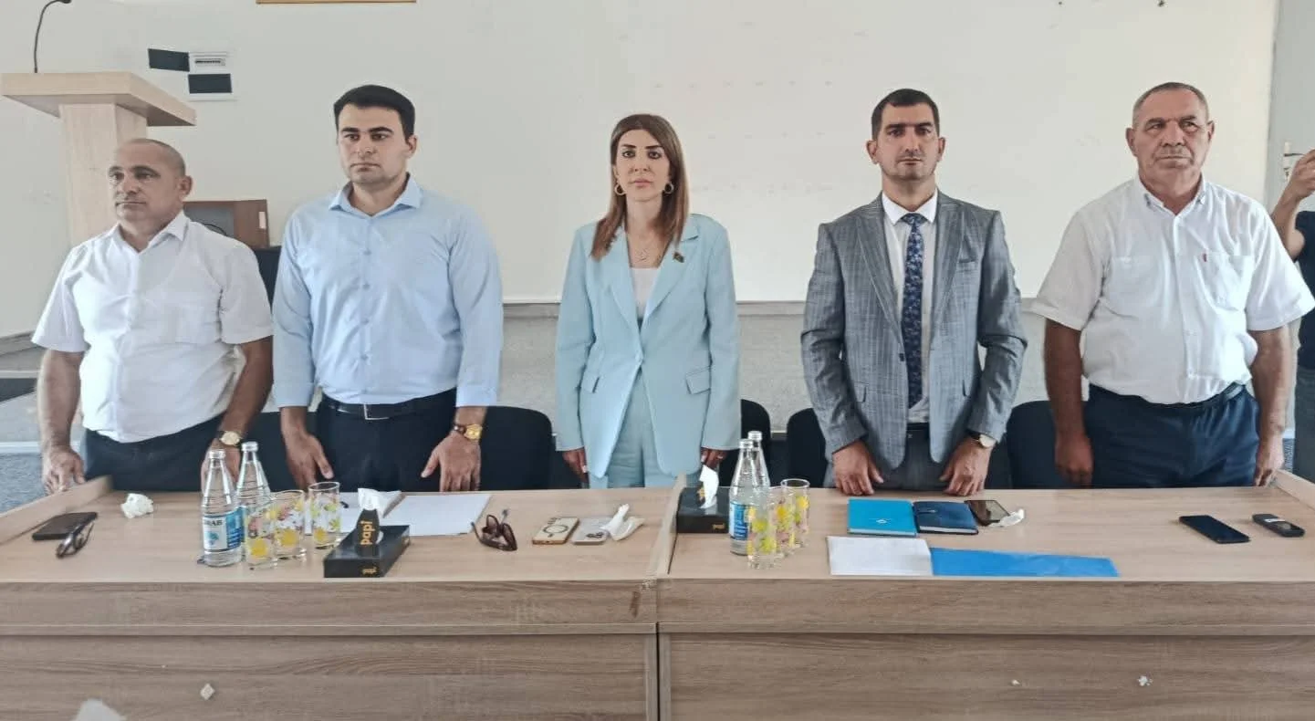 Milli Məclisin deputatı Günay Ağamalının Salyan rayonu, Şorsulu kənd Ümumi orta məktəbdə vətəndaşlarla növbəti görüşü keçirildi