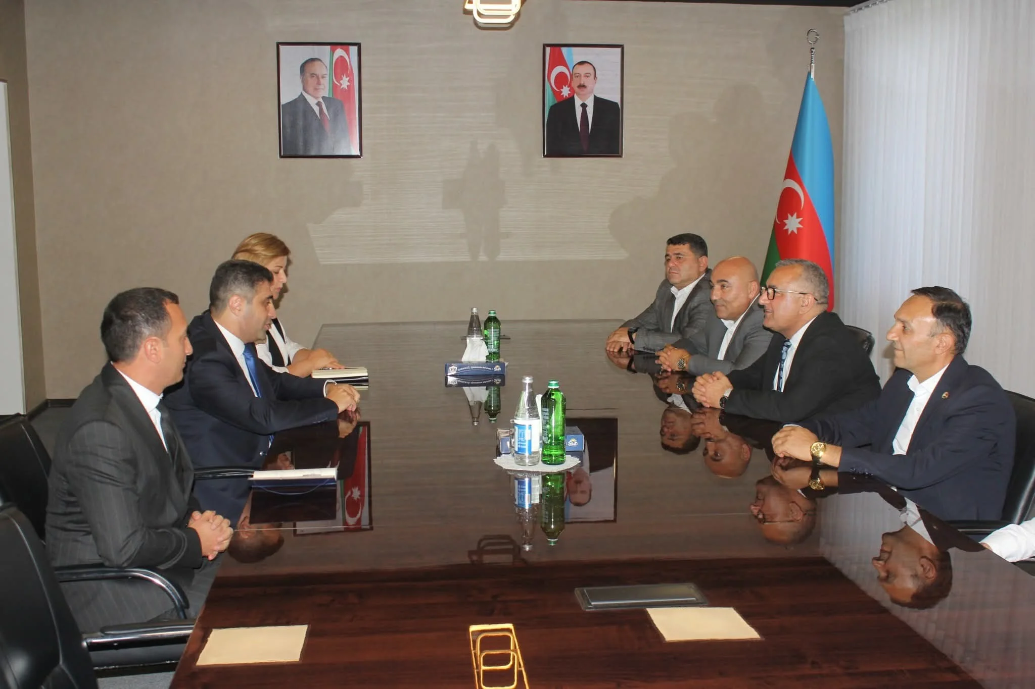 Göygöl Rayon İcra Hakimiyyətinin başçısı Elvin Paşayev Mediasiya Şurası İdarə Heyətinin sədri Nadir Adilovu qəbul edib