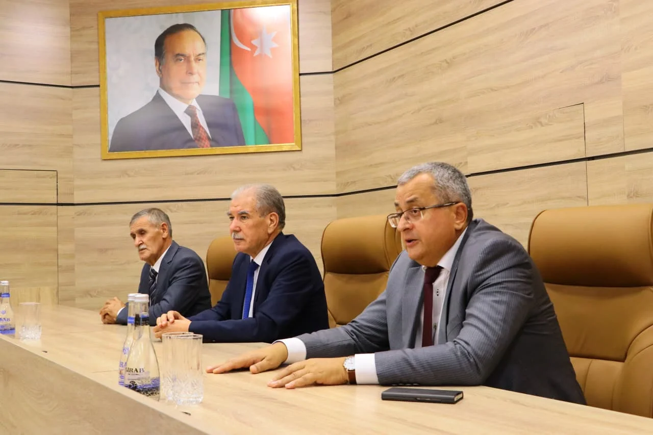 Prokurorluğun veteranları və gənc prokurorluq işçiləri arasında görüş keçirilib
