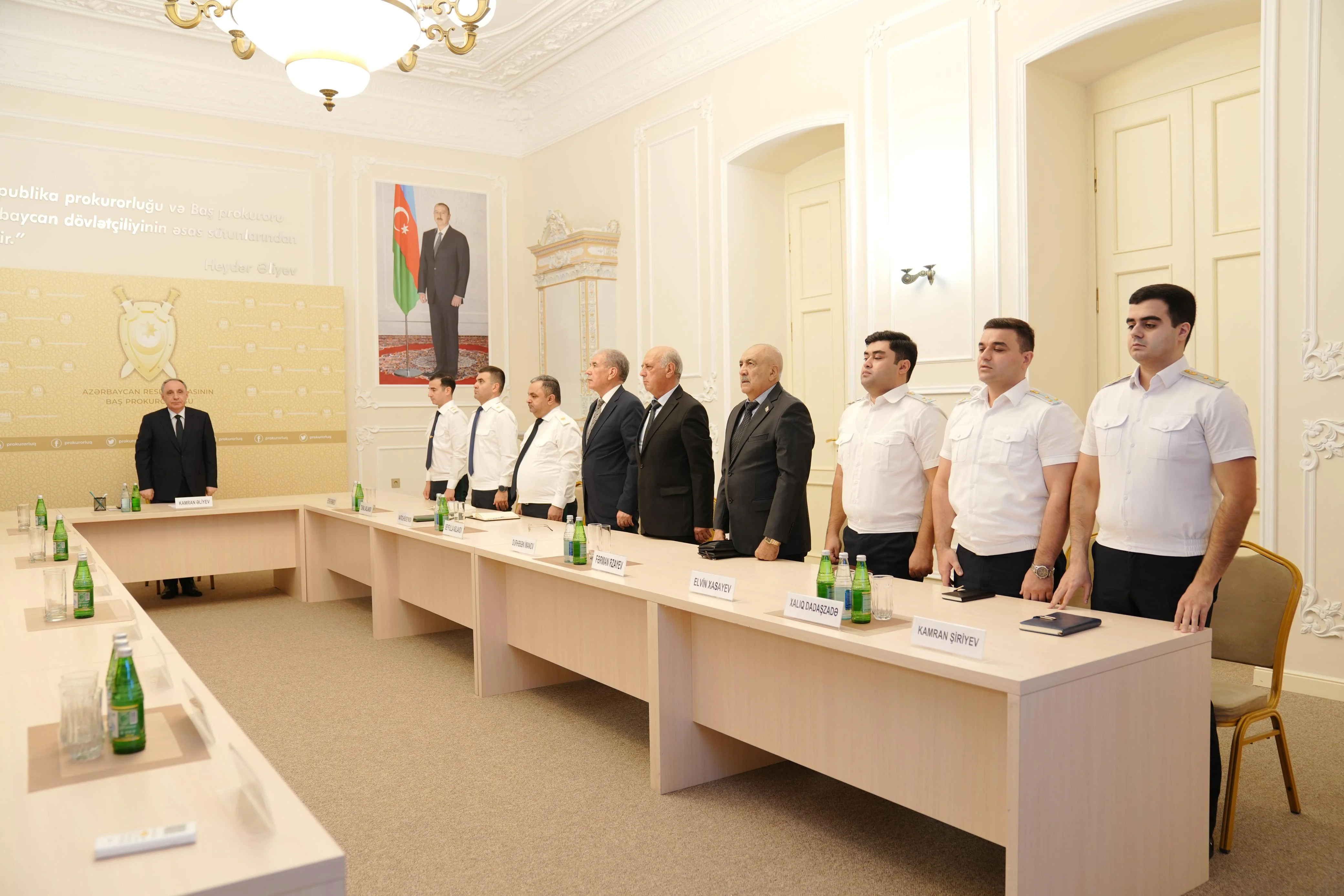 Baş Prokurorluqda şəhid olan prokurorluq əməkdaşlarının ailə üzvləri, prokurorluğun veteranları və vətən müharibəsində iştirak edən prokurorluq işçiləri ilə görüş keçirilib