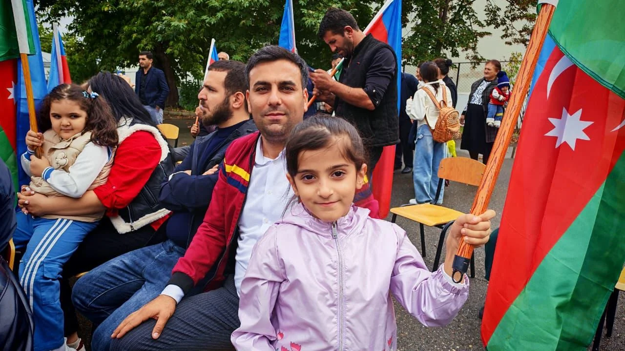 Köç karvanı Ağdərə rayonunun Həsənriz kəndinə çatıb