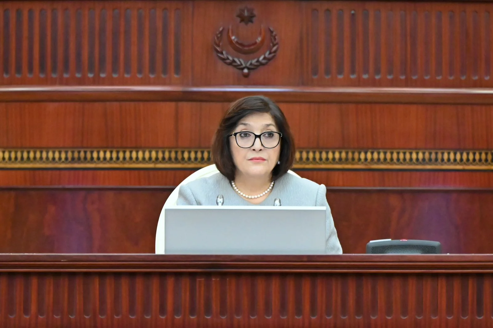Milli Məclisin növbədənkənar sessiyasının xüsusi iclasında