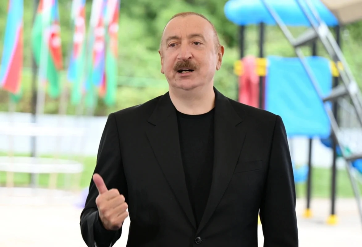 Prezident: "Uzun illər köçkün həyatı yaşamış insanlar ən gözəl şəraitə layiqdirlər"