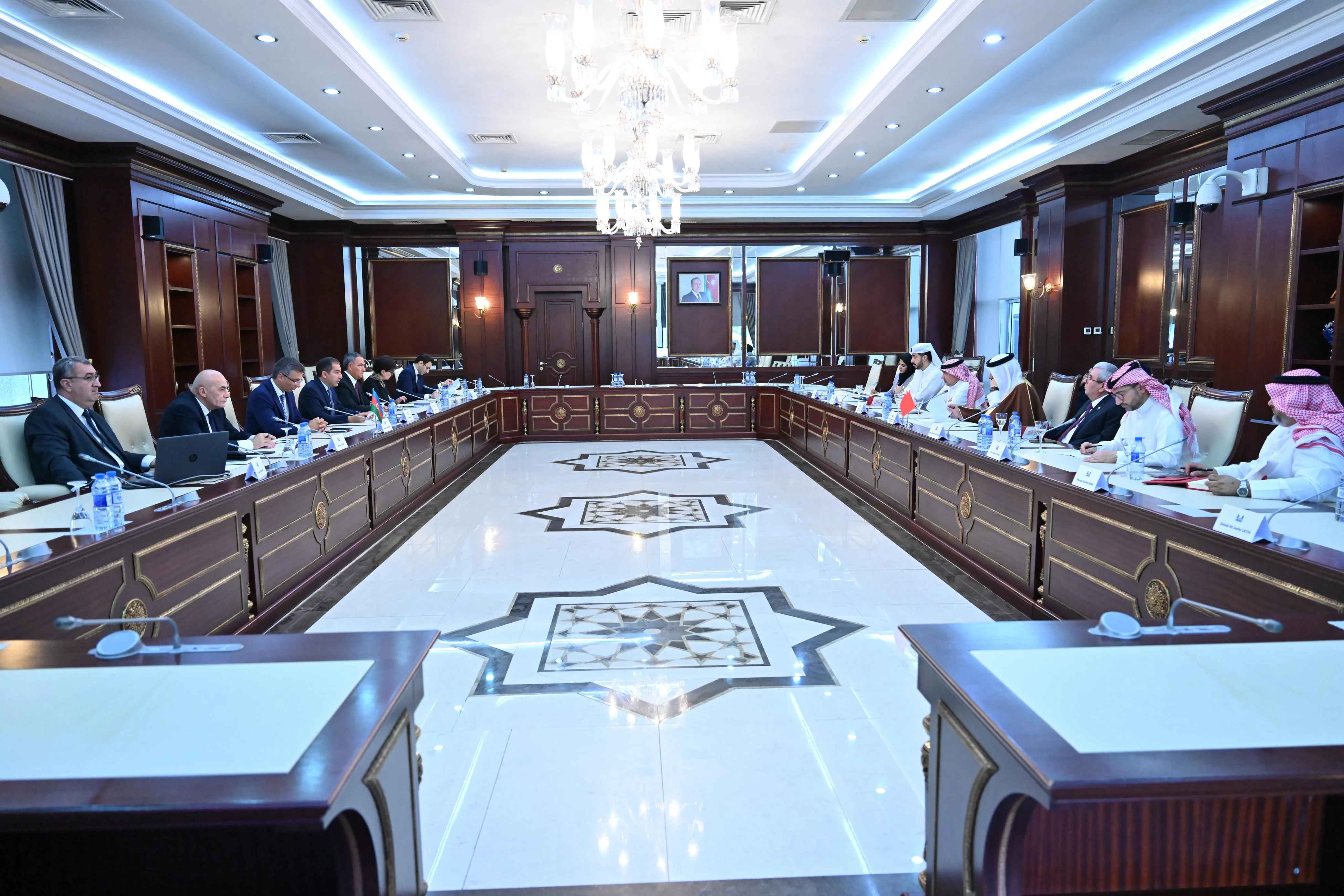 Bəhreyn Krallığı Nümayəndələr Şurasının nümayəndə heyəti Milli Məclisdə olub