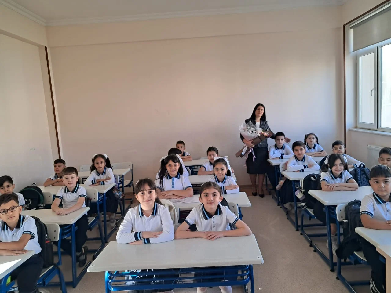 Naxçıvan məktəblərində həyəcanlı anlardan fotolar