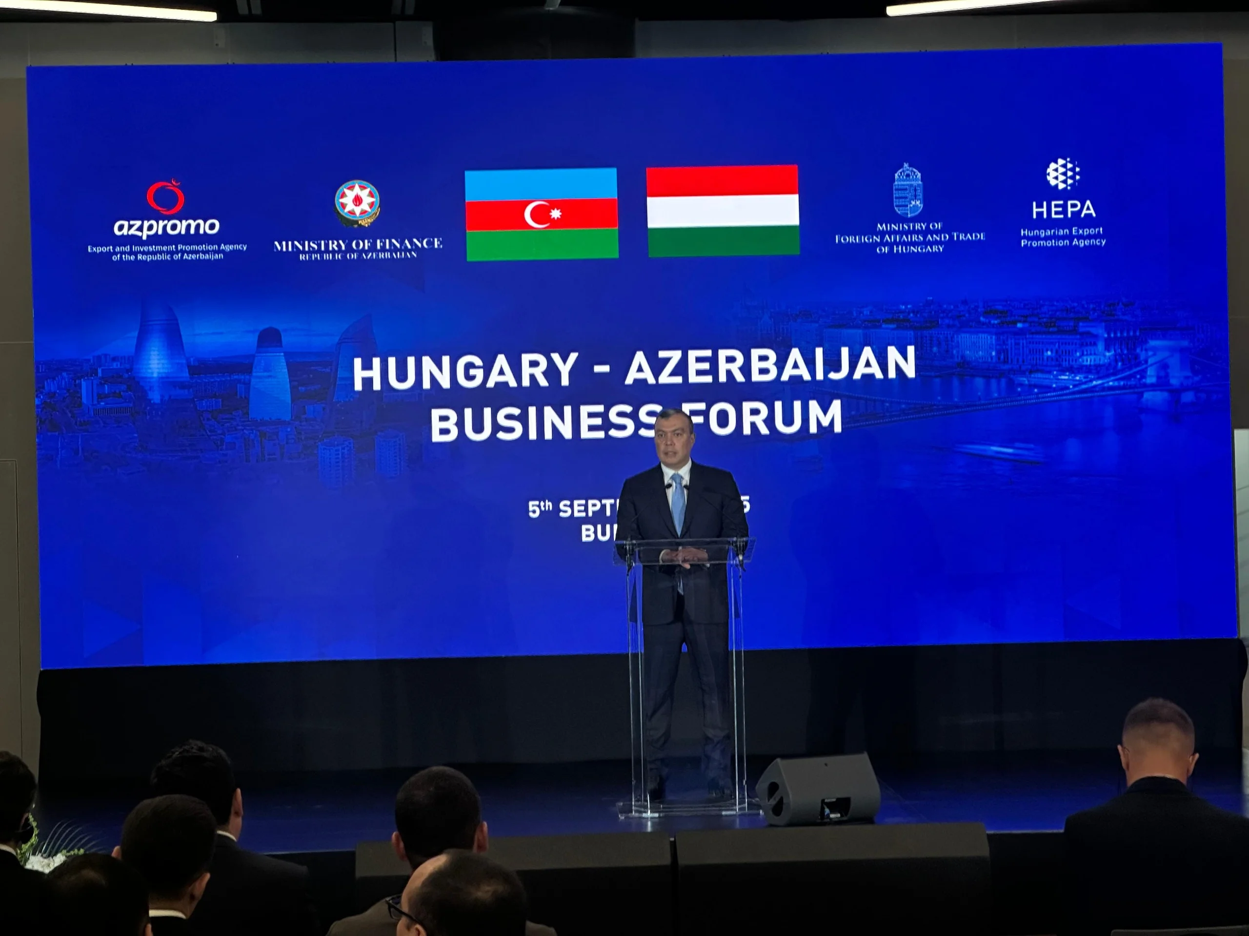 Budapeştdə Azərbaycan-Macarıstan biznes forumu keçirilib