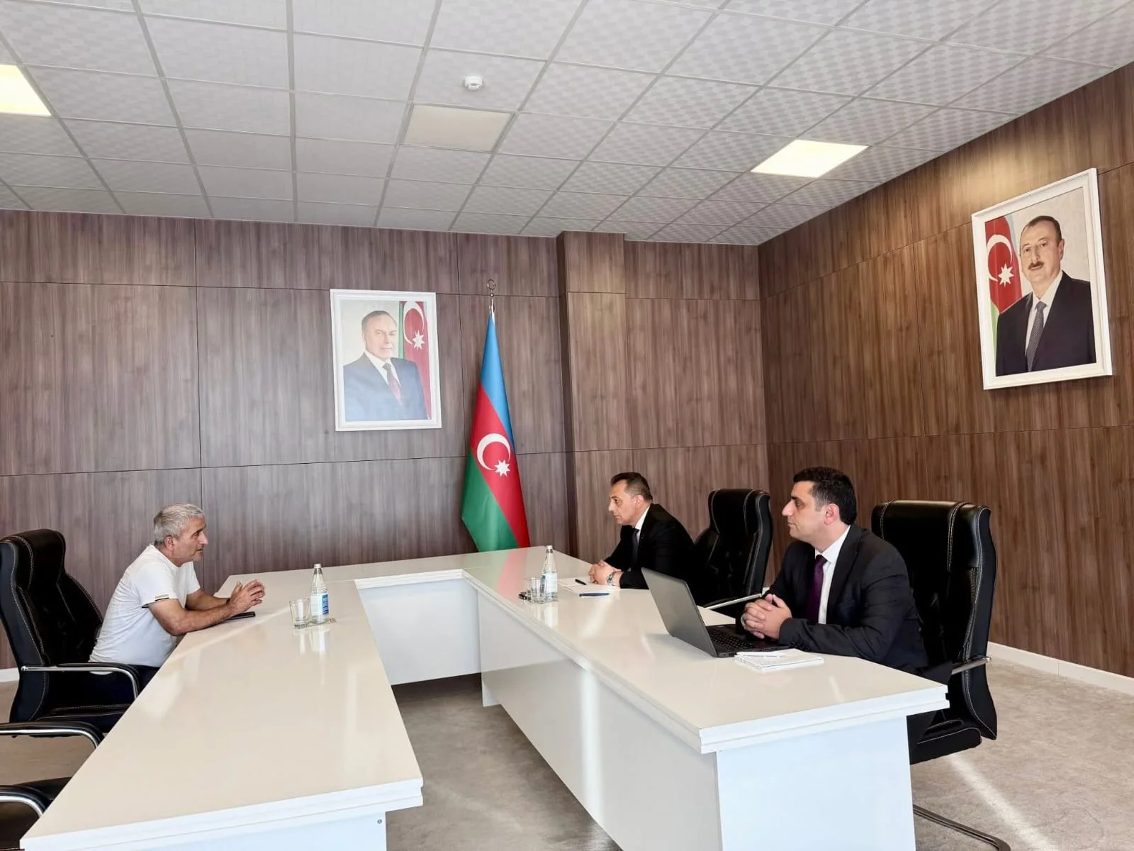 Vüqar İskəndərov növbəti vətəndaş qəbulu keçirib